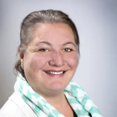 molly-delgado-headshot